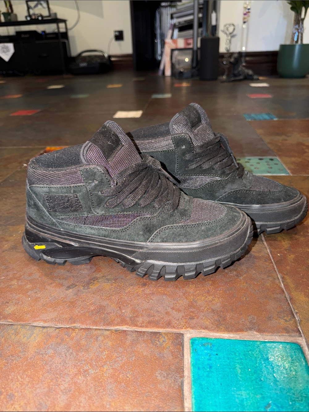 Vans Men's Black Suede and Mesh Rugged Mid-Top Boots half cabs OTW